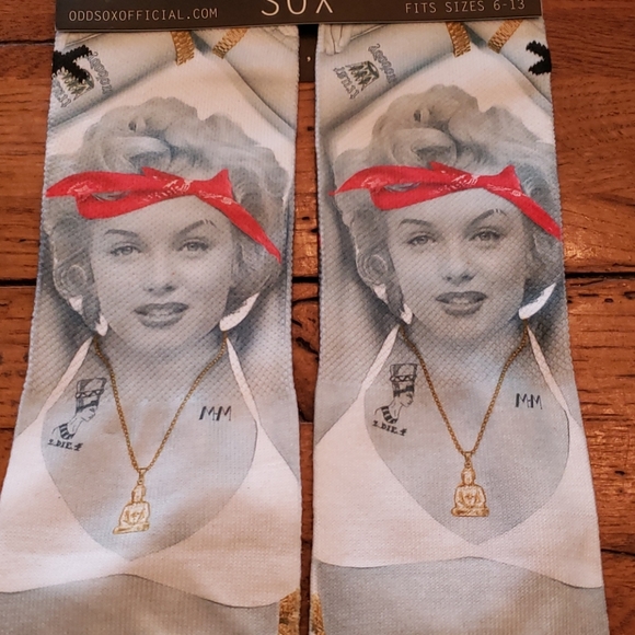 NWT - MARILYN MONROE ODD SOX THUG ANGEL - Picture 2 of 7